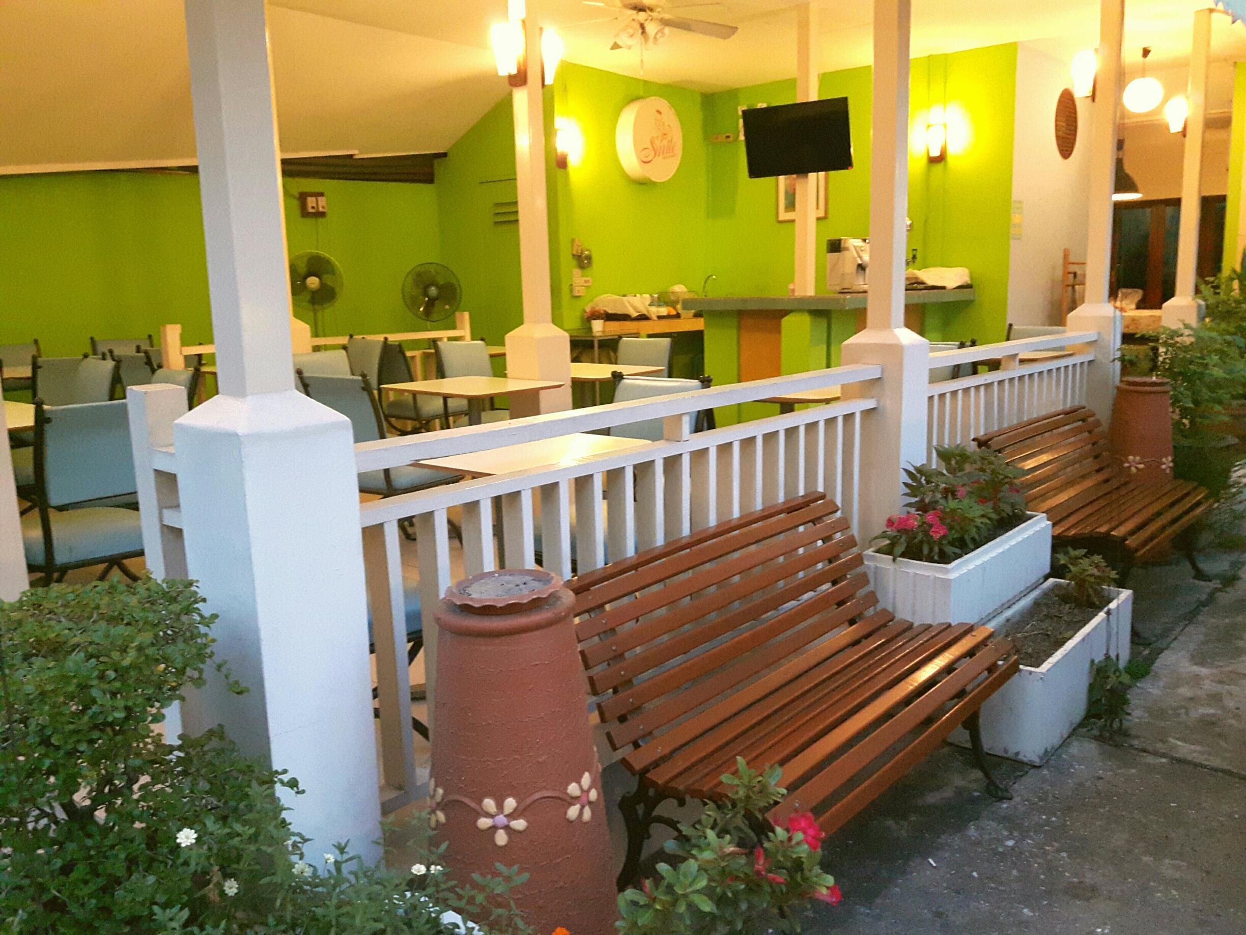 曼谷 素坤逸萨瓦斯德饭店酒店 外观 照片
